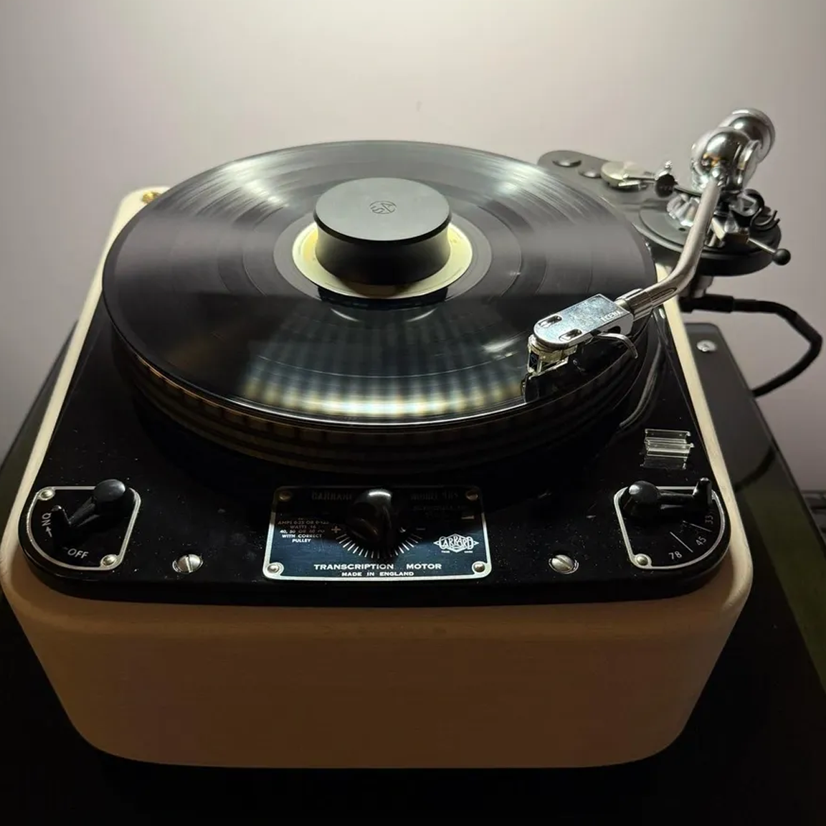 Solid-Sounds Garrard 301 signature plinth