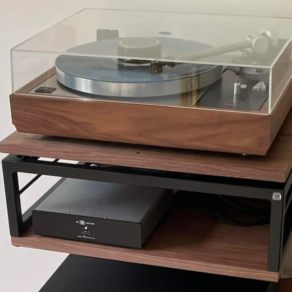 Solid-Sounds Ladder turntable wall shelf