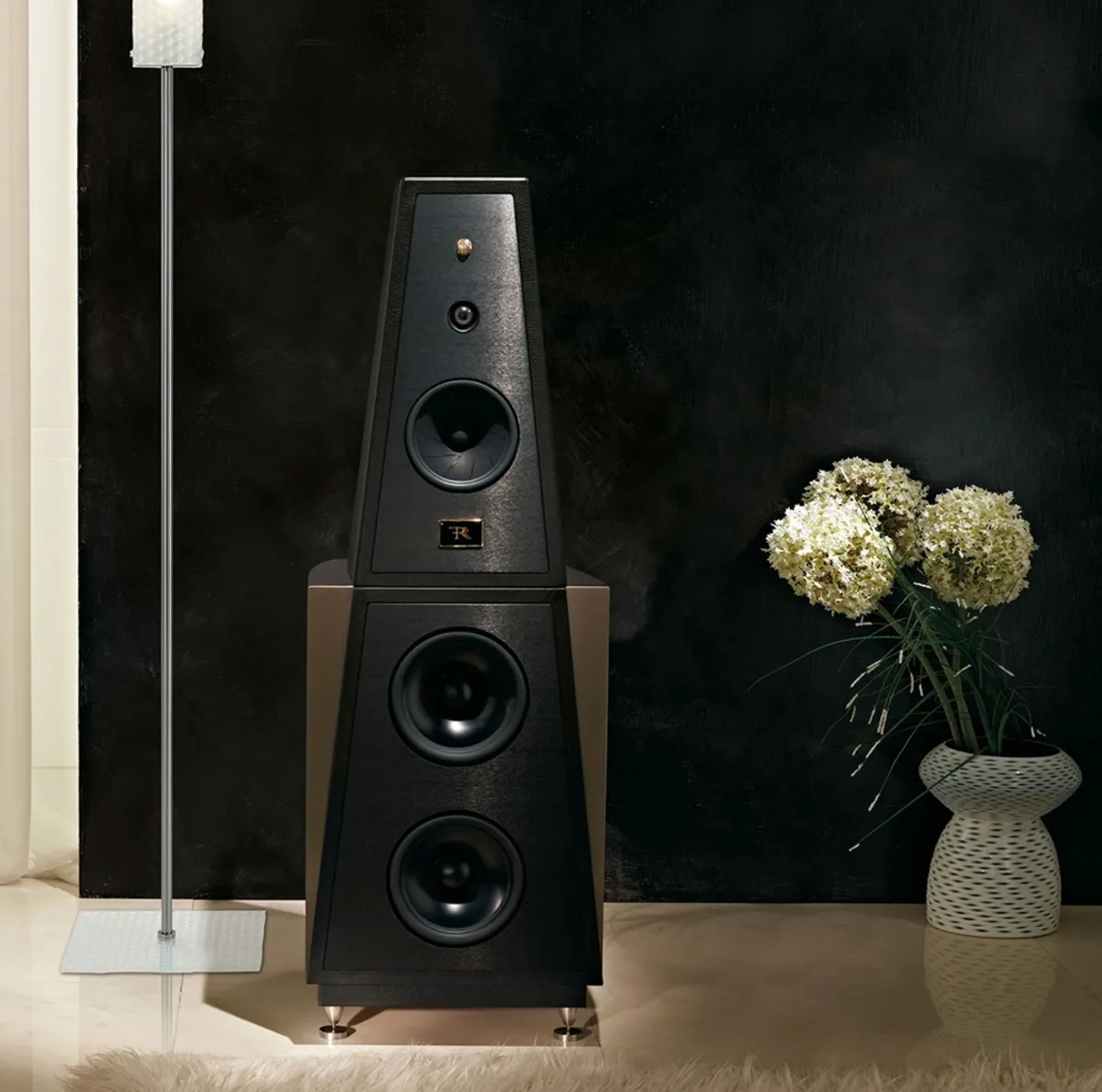 Rosso Fiorentino Siena II Loudspeaker